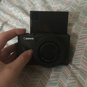 SOLD Canon G7X Mark 2